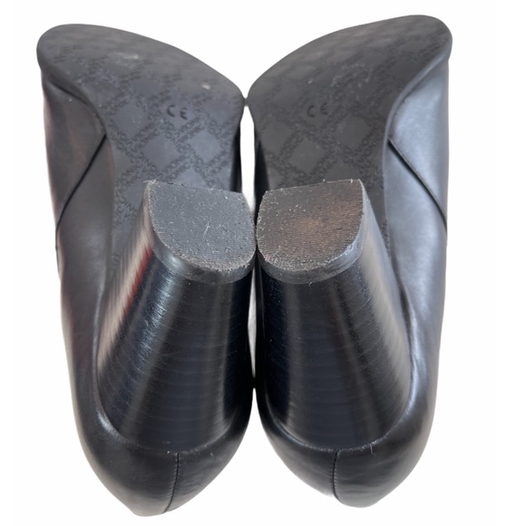 Vionic Orthaheel Taber Block Heel Booties - Picture 15 of 16